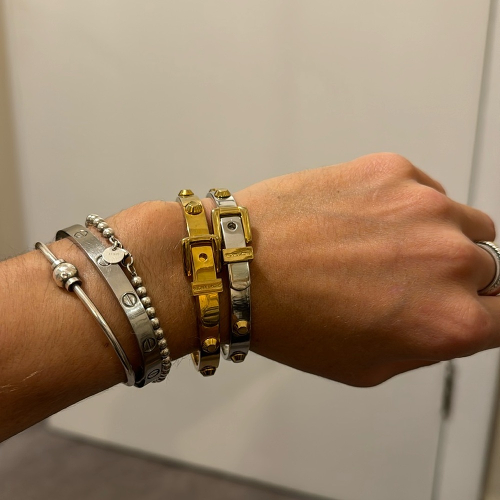 Buckle bracelets - Picture 4 of 8